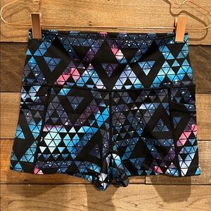 Constantly Varied Gear CVG Women's 2.5" Athletic Workout Shorts in Geometric